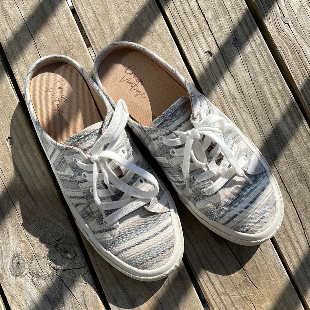 Backless Crown Vintage Striped Sneakers